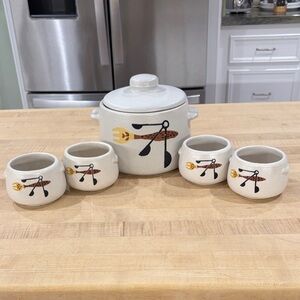 Westbend 🫘🍲Bean/Chili Pot with 4 crock bowls